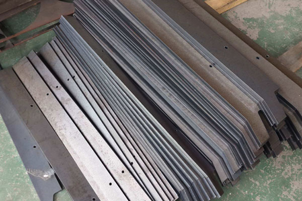 不同的材料在進(jìn)行濟(jì)南激光切割時(shí)需要注意的事項(xiàng)